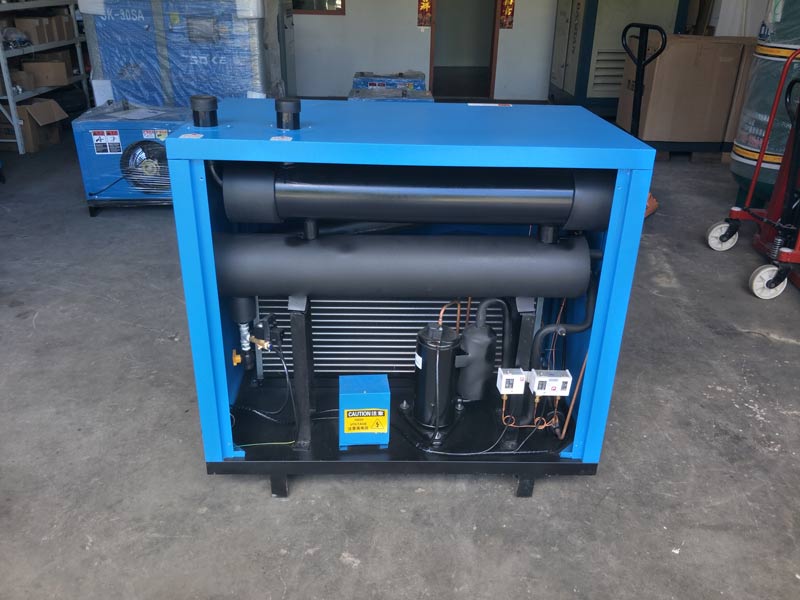 怎樣購(gòu)買(mǎi)冷干機(jī)江蘇冷干機(jī)廠家廠家來(lái)分享